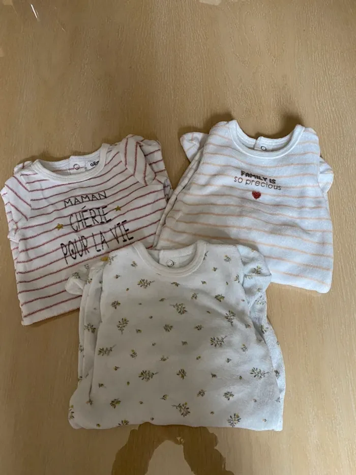 🌸 3 pyjamas 🌸