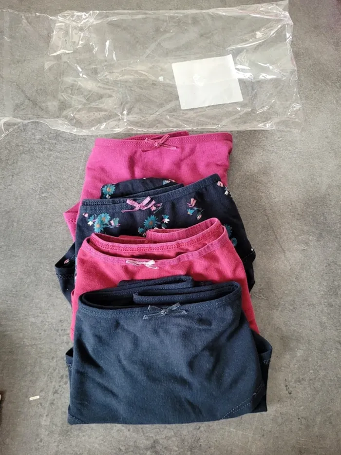 Lot 4 culottes neuves en M - photo numéro 2