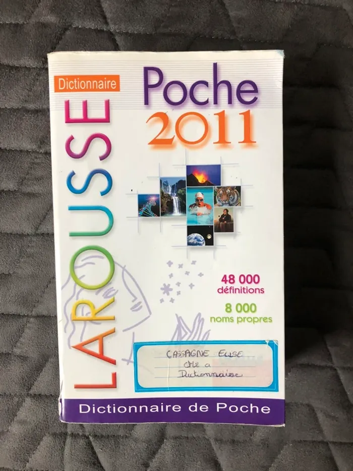 Dictionnaire Larousse Poche