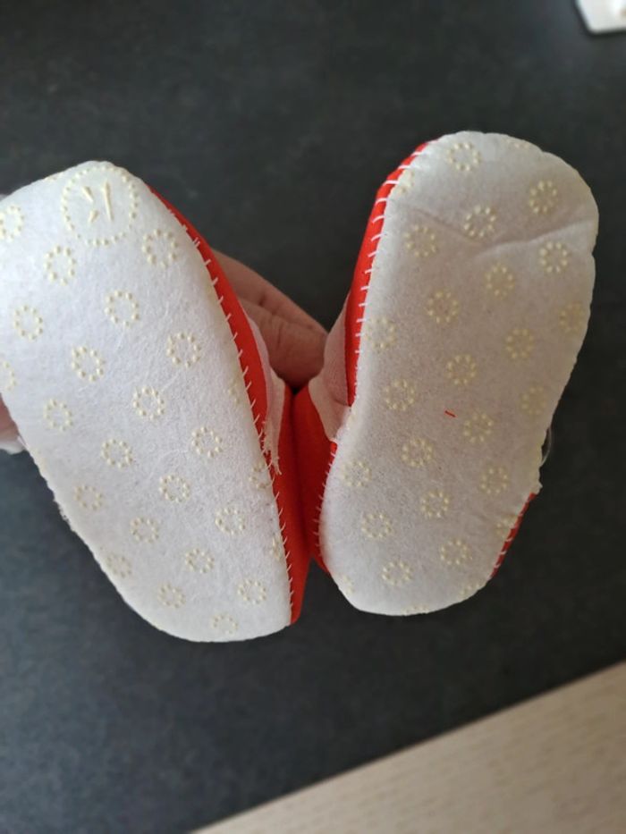 Chaussons bébé - photo numéro 2