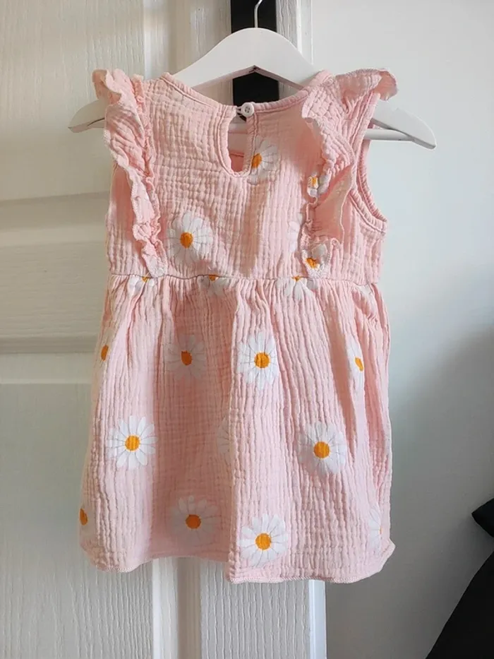 Robe fleurie 18-24 mois - photo numéro 2
