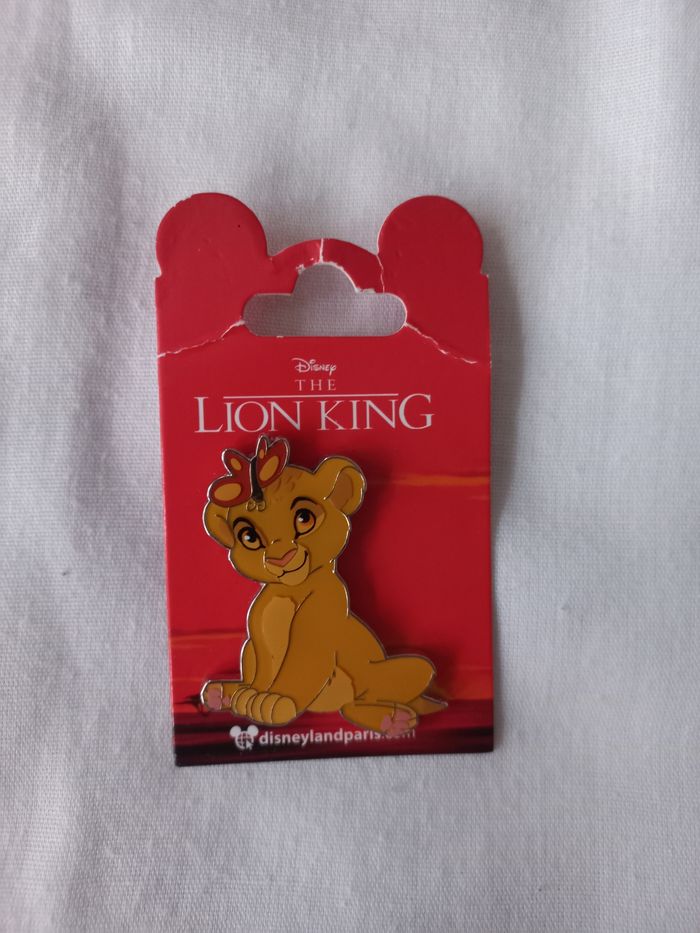 Pin's Le Roi Lion Disneyland Paris - photo numéro 5