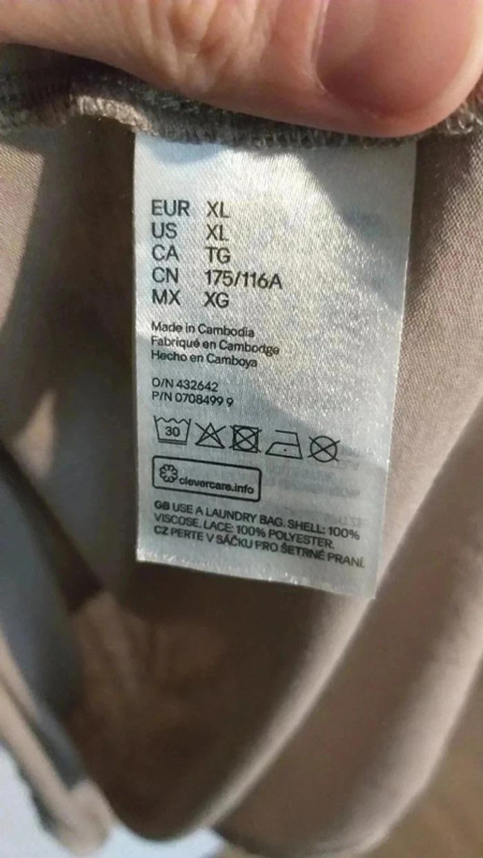 tee shirt sans manches - photo numéro 5