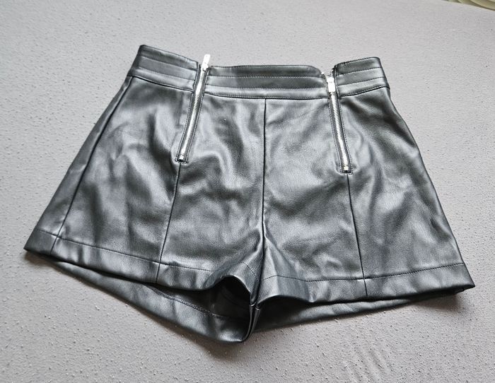 Short noir en simili cuir Tally Weijl T36 comme neuf - photo numéro 3