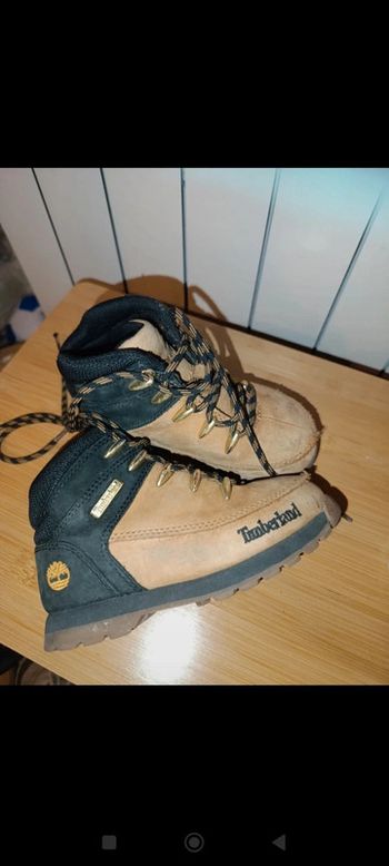 Sublimes bottines Timberland taille 27 en très bon état