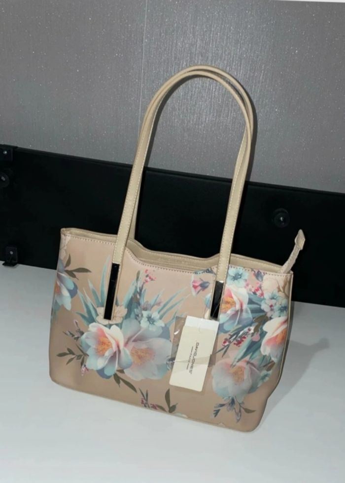 Sac a main David Jones beige avec fleurs neuf avec étiquette 🏷 - photo numéro 3