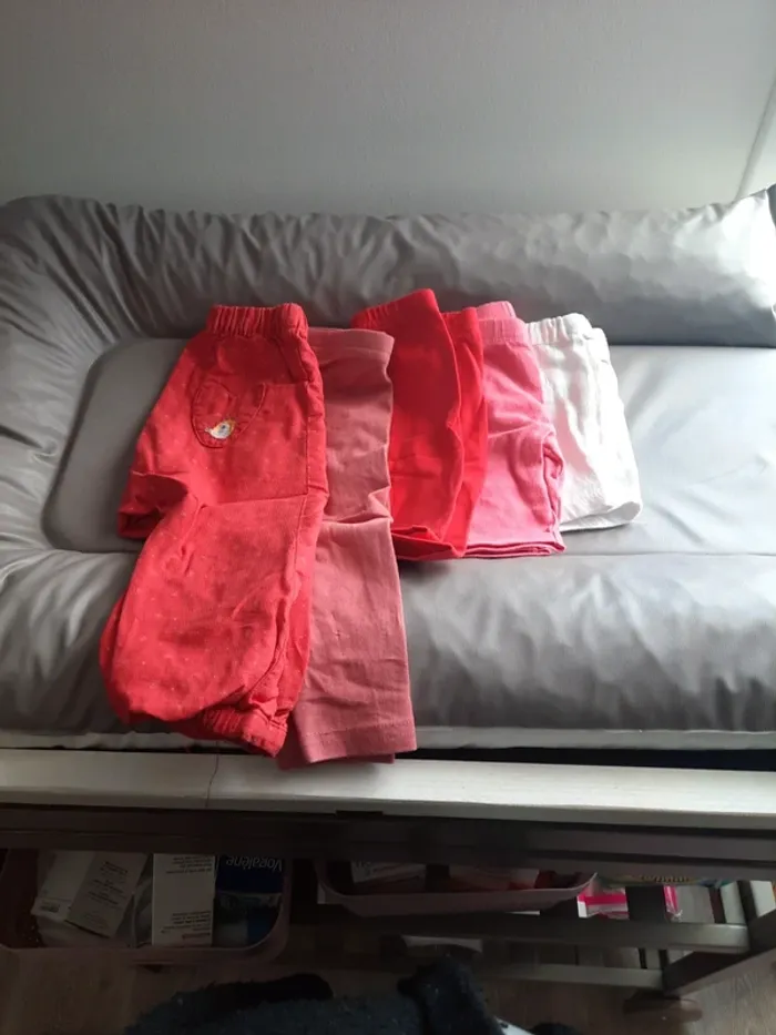 Lots pantalons 12 mois