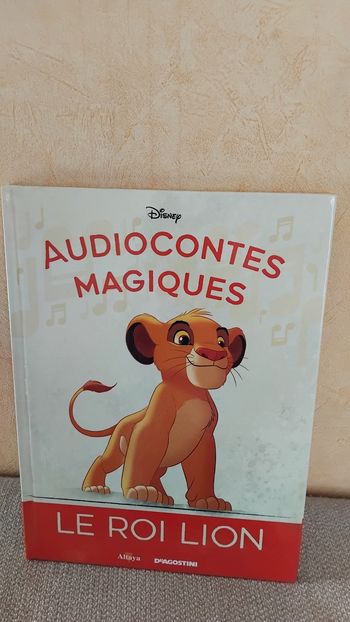 Livre Disney le roi lion 