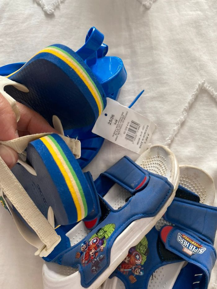 Lot de 3 paire de sandalette ,claquette garçon 25/26 - photo numéro 6