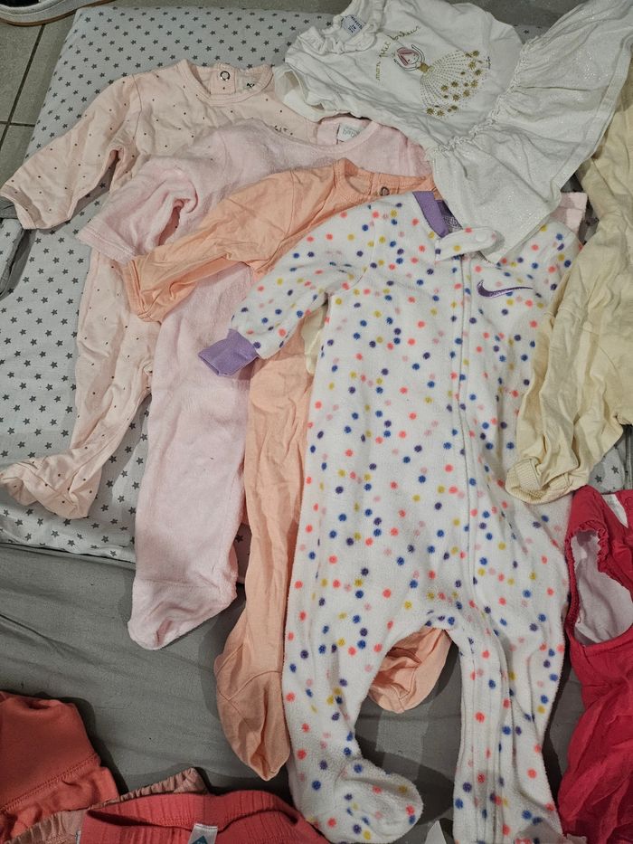 Lots vêtements fille 3 mois - photo numéro 4