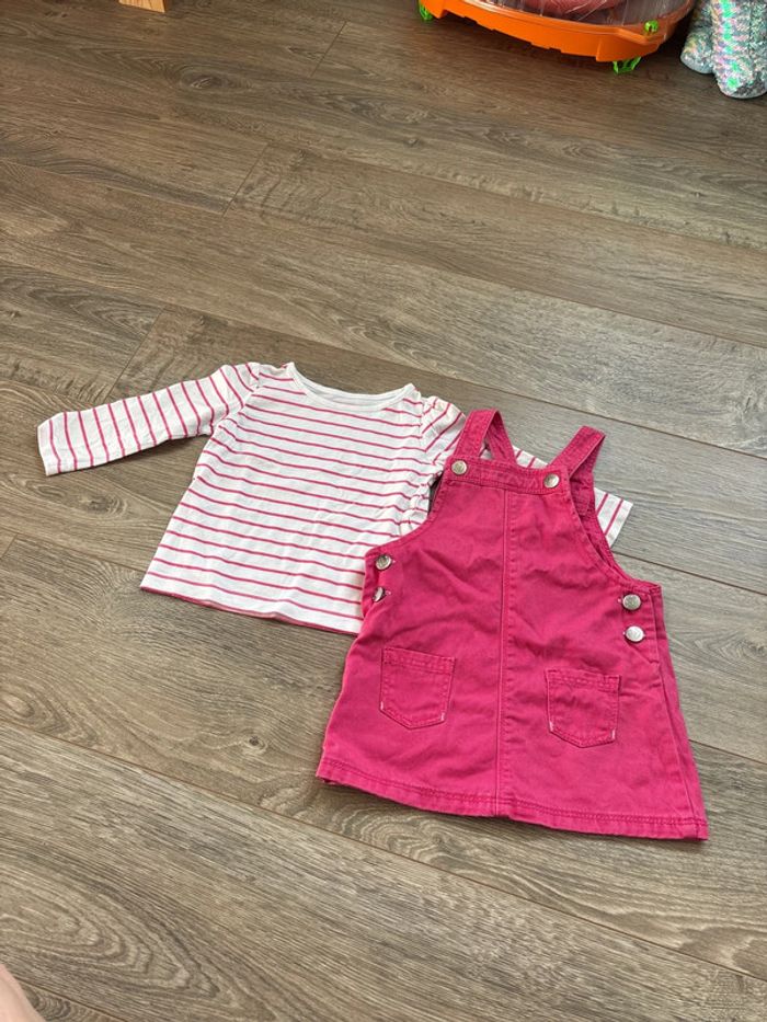 Ensemble marinière rose et blanche avec salopette robe rose en 12 mois