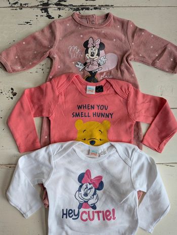 Lot de vêtements Disney Baby taille 3 mois