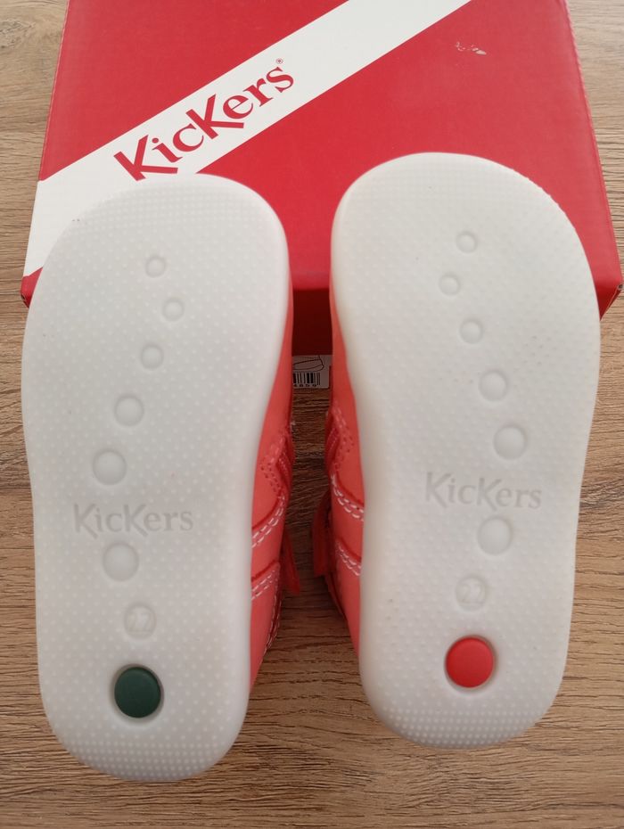 Kickers neuves pour fille en taille 22 - photo numéro 5