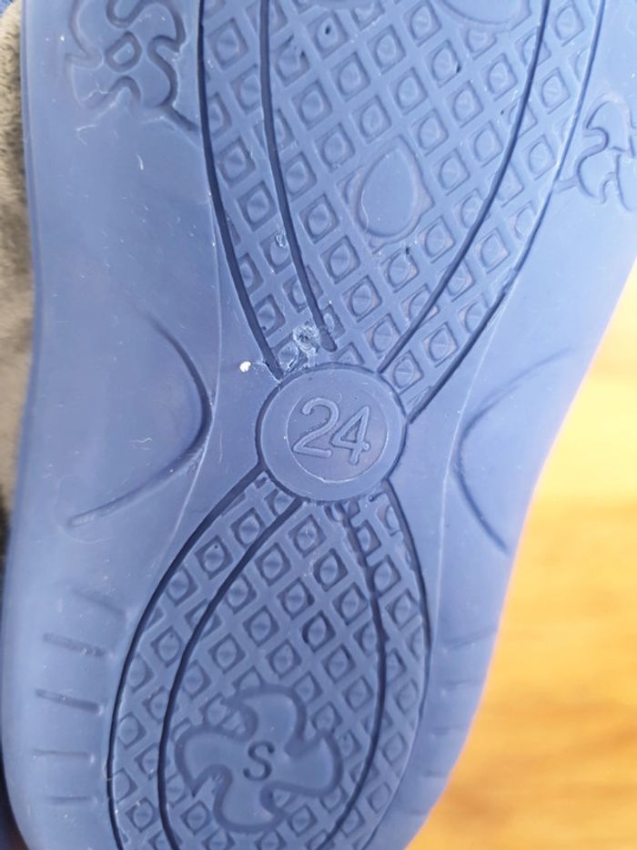 Chaussons 24 - photo numéro 4