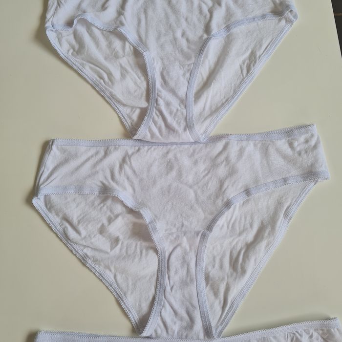3 culottes blanches neuves - photo numéro 3