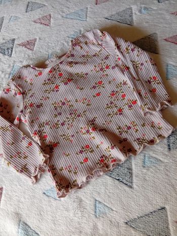 T-shirt avec fleurs 🌸