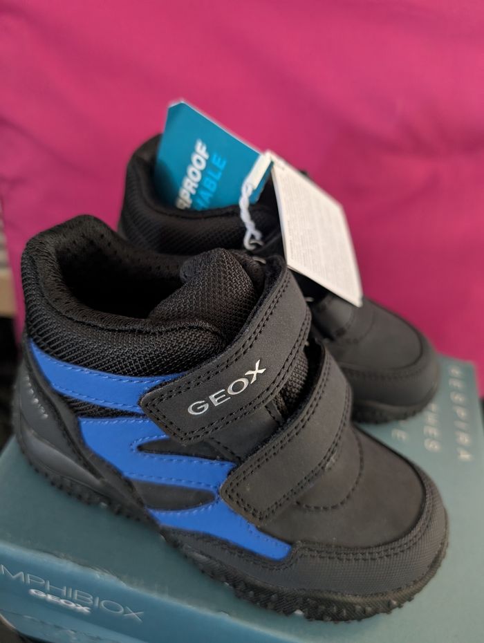 Chaussures montantes imperméables garçon. Taille 25. Neuf. Geox - photo numéro 10