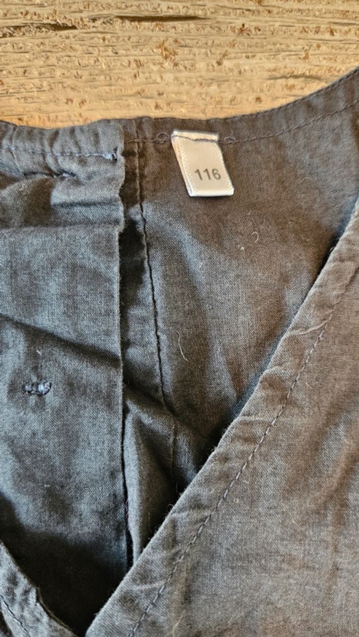 Robe courte grise à dessin gris clair, sans manche, C&A, 6 ans - photo numéro 7