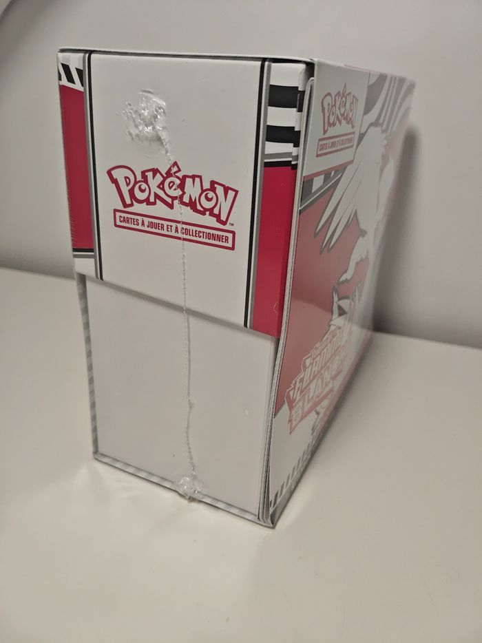 Pokémon - ETB / coffret dresseur d'élite Flamme blanche - photo numéro 2
