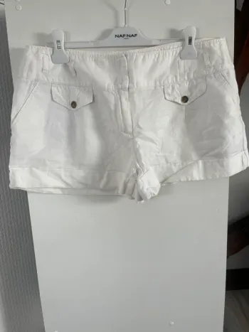 Short blanc