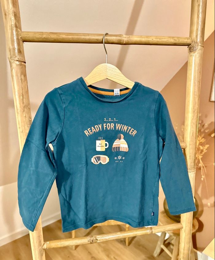 💜 Teeshirt vert sapin motif hiver okaidi taille 5 ans 💜