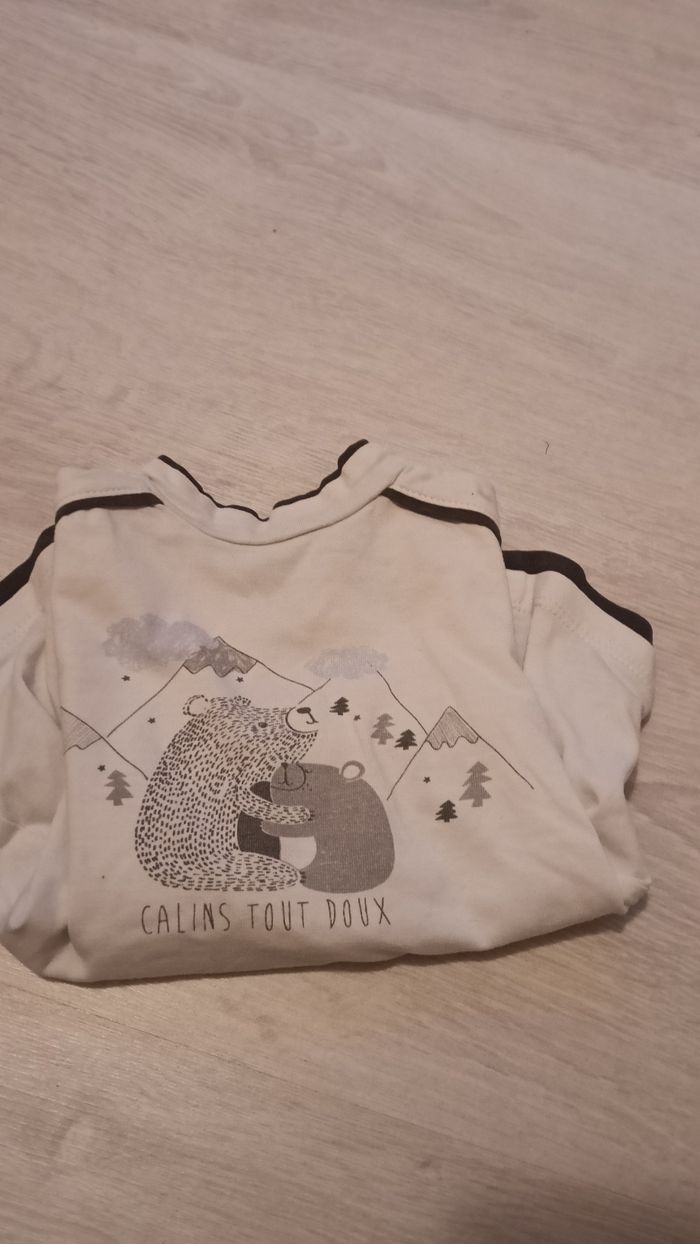 Lot 8 t-shirts 3 mois - photo numéro 4