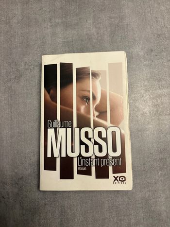 Livre l’instant présent Guillaume Musso