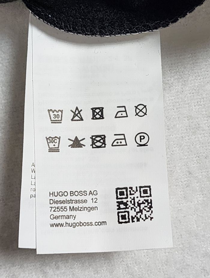 I sell new Porsche boss pull size XL - photo numéro 9