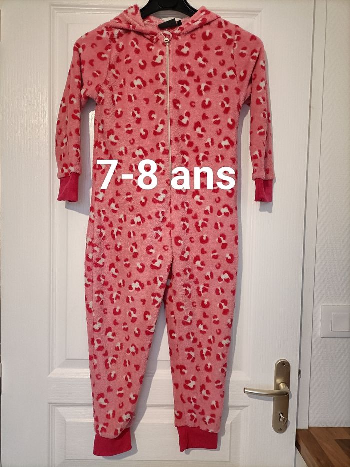 Pyjama tout doux 1 pièce pilou pilou rose rouge blanc 7-8 ans 9th avenue