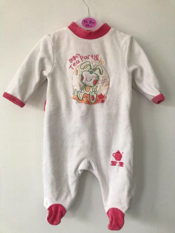 Grenouillère bébé fille, Influx