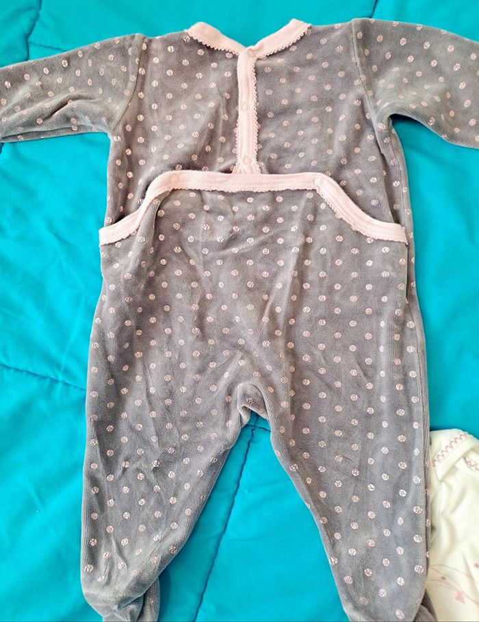 lot petit bateau pyjama velours et body 3mois - photo numéro 3