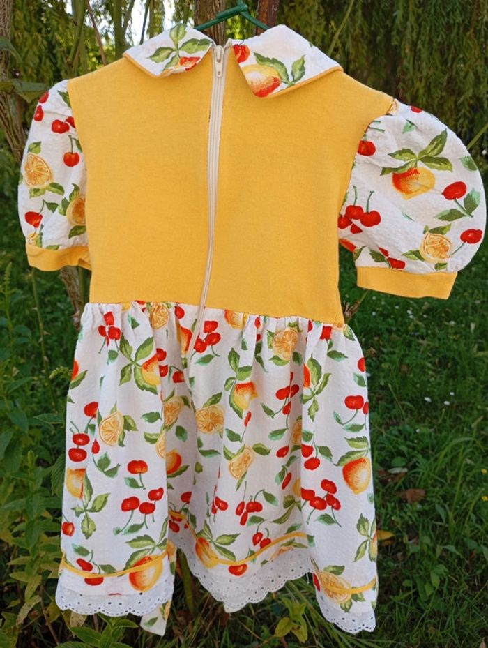 Robe. - photo numéro 2