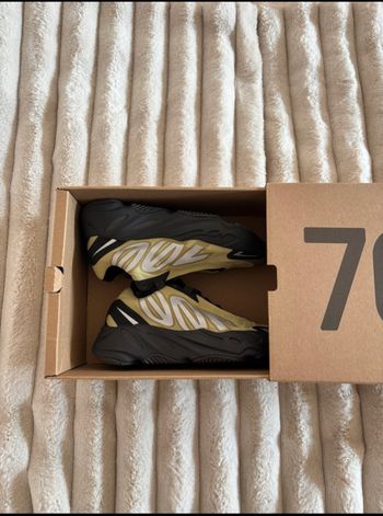 yeezy 700 homme