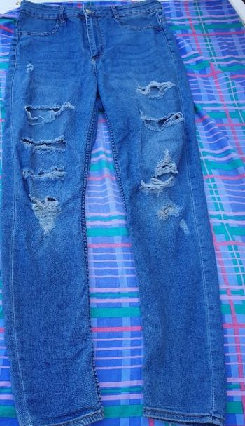 Jeans troué Divided H&M taille 44