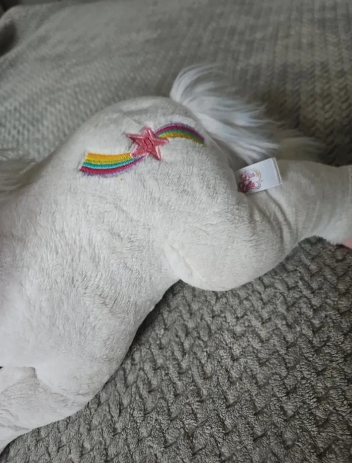Licorne magique musicale lumineuse Lica Bella – peluche interactive - photo numéro 4