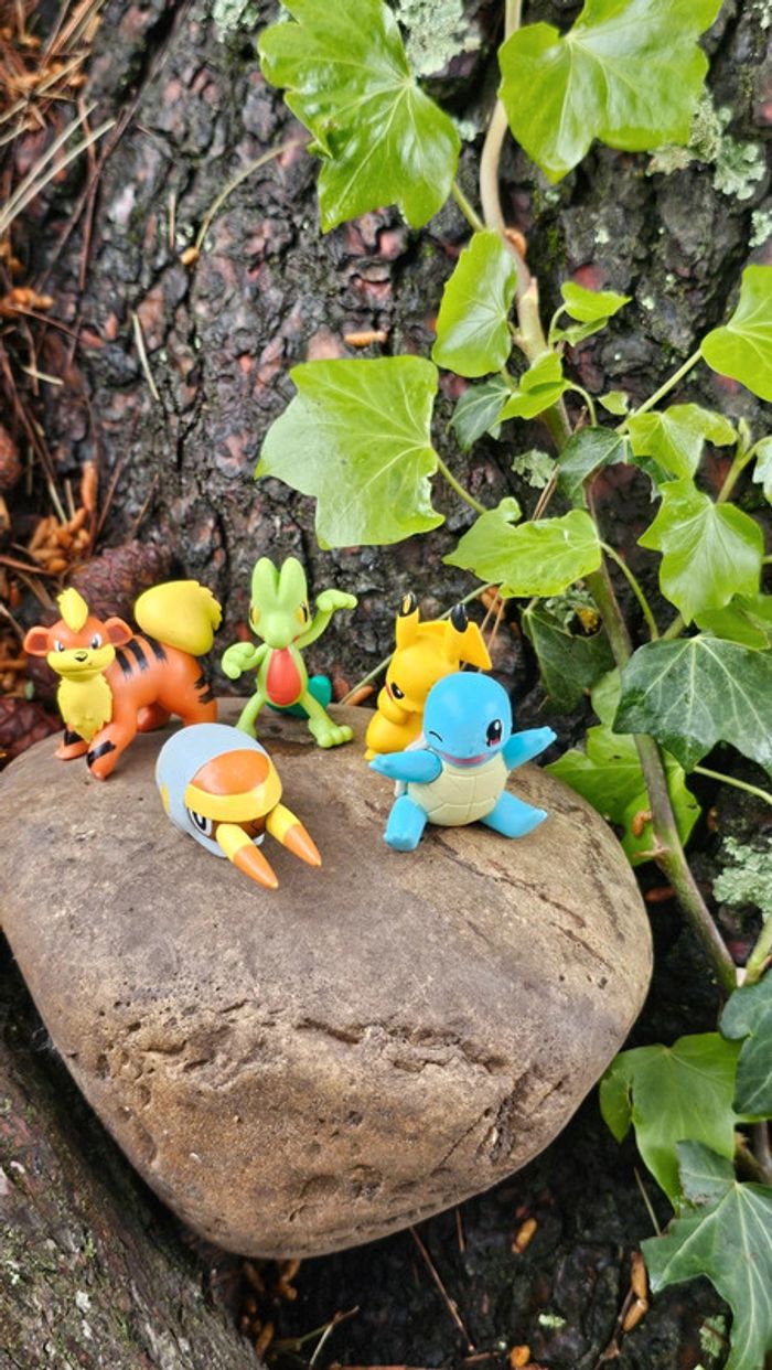 Super lot de 5 figurine Pokemon Nintendo