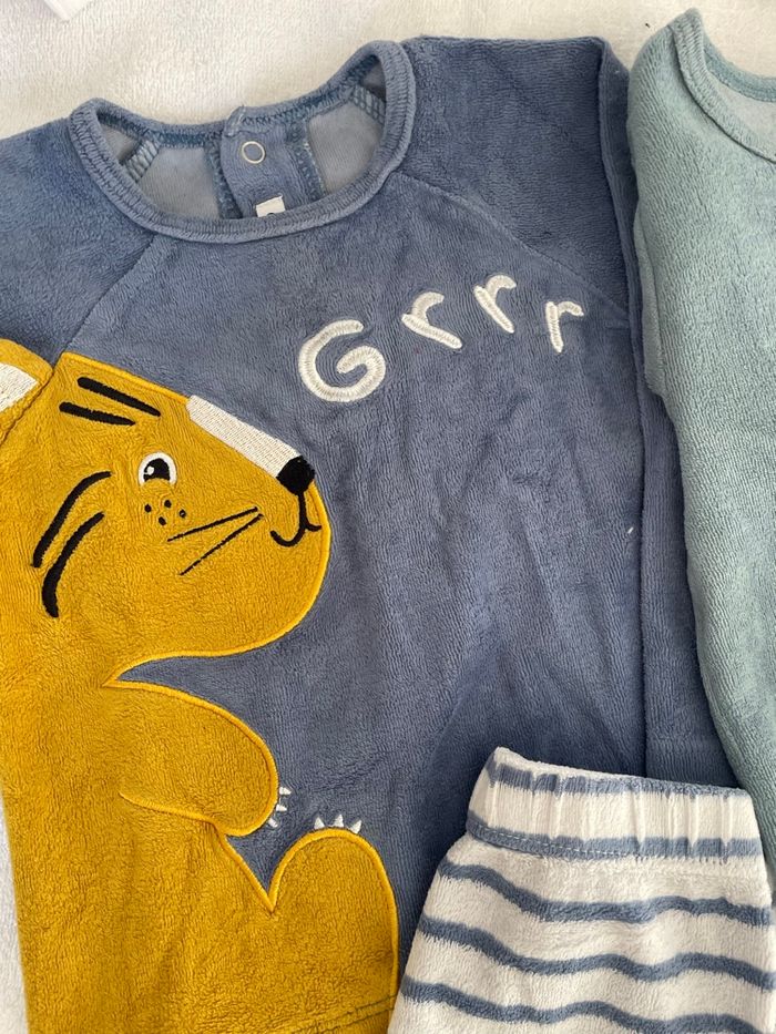 Lot de 2 pyjamas 24 mois - photo numéro 3