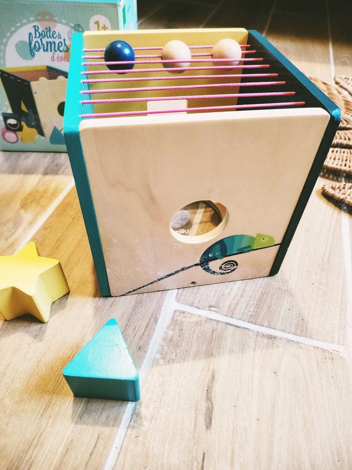 ⭐ Cube boîte à formes multi activités en bois marque Vilac - photo numéro 3