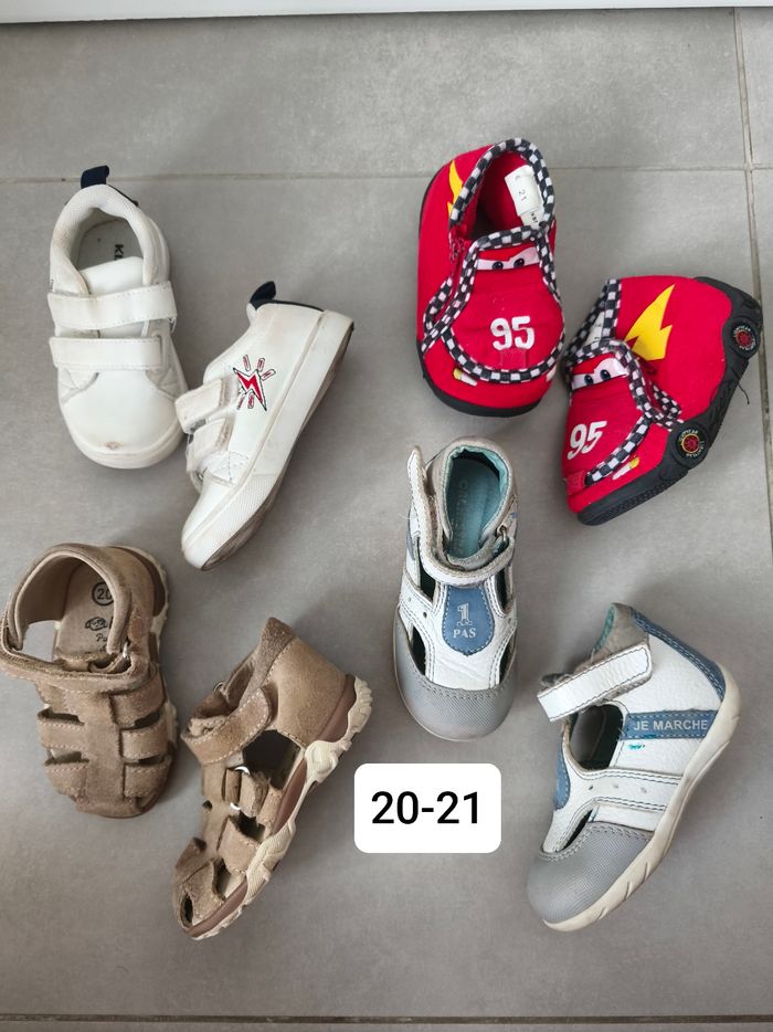 Lot 3 chaussures bébé