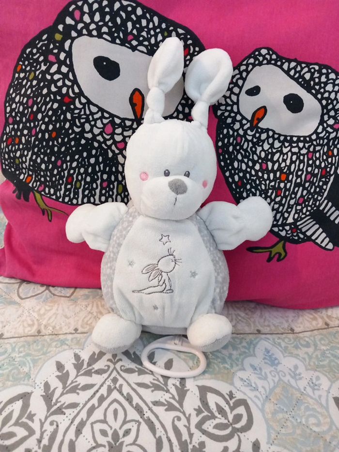 Peluche musicale lapin simba toys 28cm