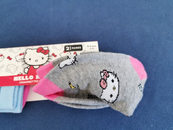 2 paires chaussettes Hello Kitty neuves - 27/30 - 4 à 6 ans - photo numéro 5