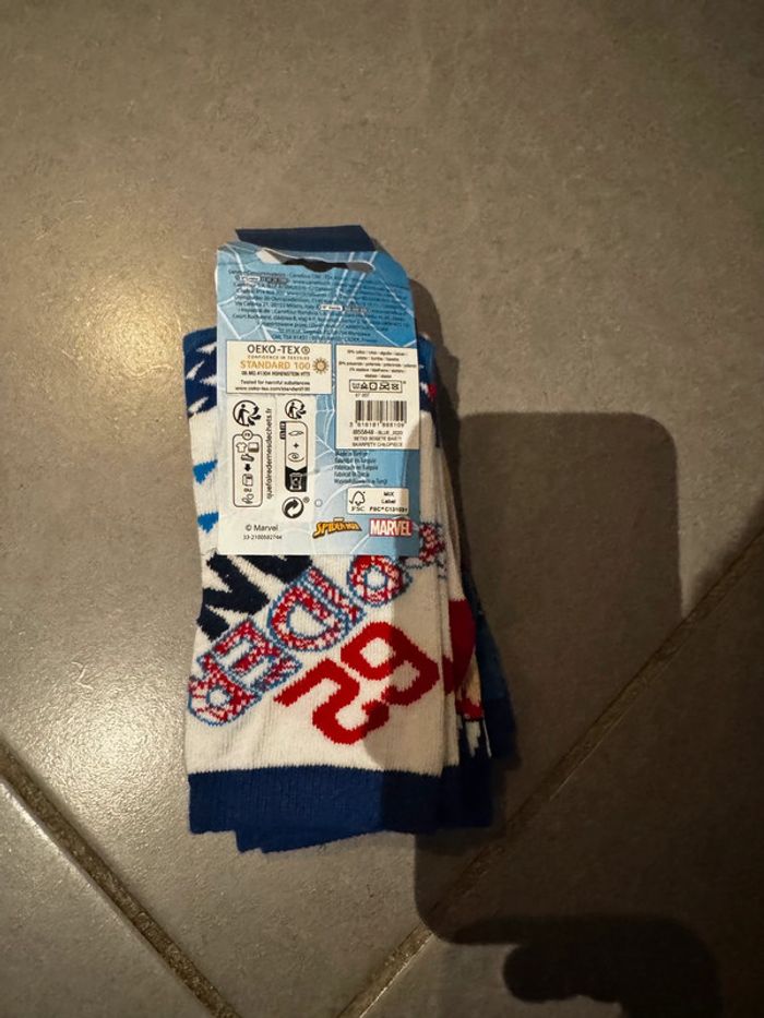 Lot de 3 paires de chaussettes - Marvel / Spider-Man - Bleu marine, rouge - 31/34 - Neuf - photo numéro 2
