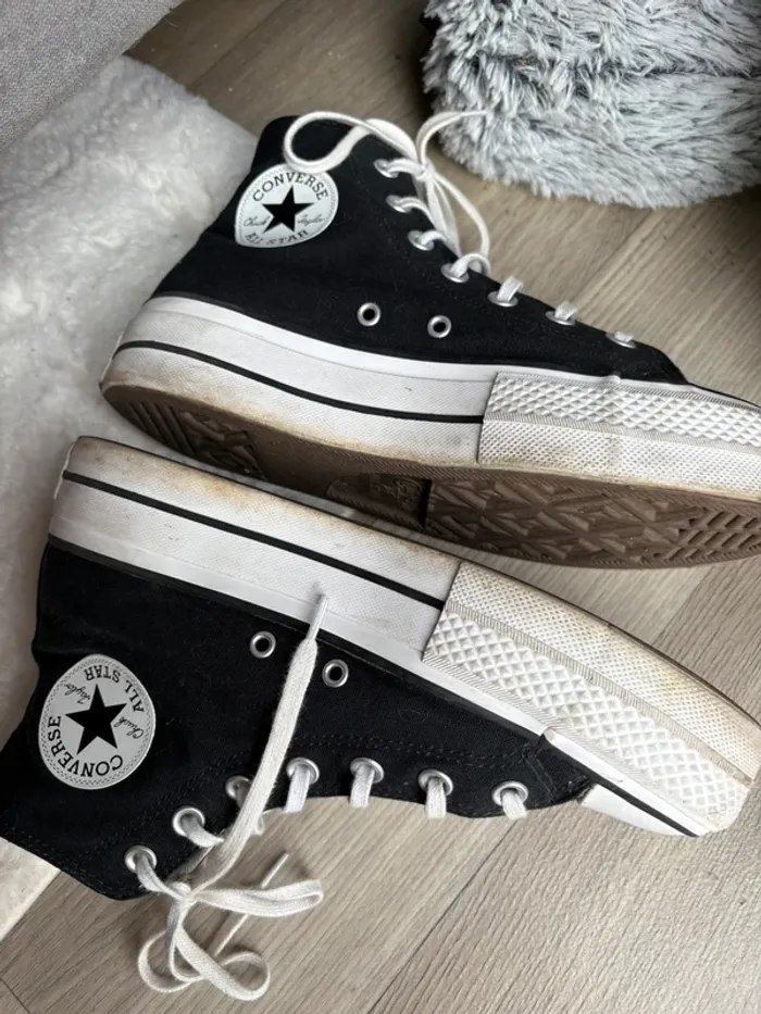 Converses montantes plateformes noires - taille 38 👟 - photo numéro 5