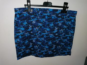 Jupe courte bleu, Kiabi, L-42.44 (Mensurations données.