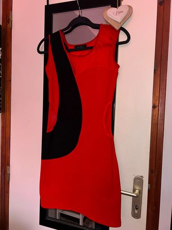 Robe rouge & noire sexy taille S 36