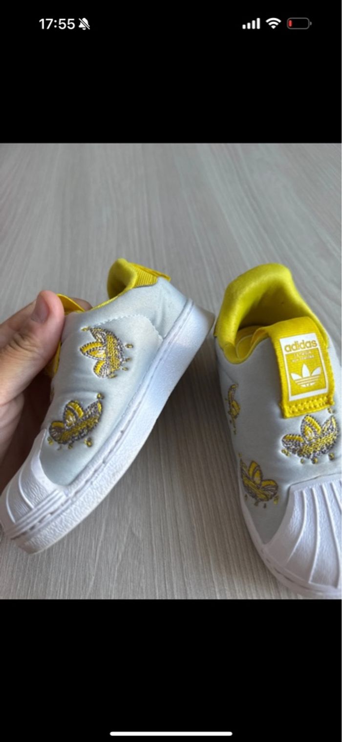 Basket Adidas bébé