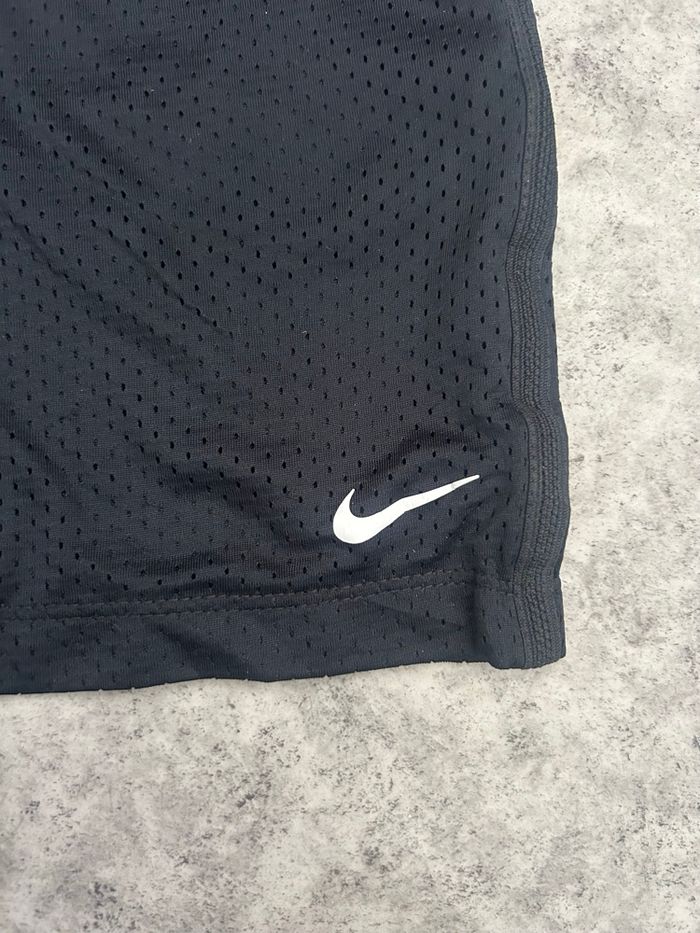 Short Nike noir enfant taille 10-12 ans / M enfant - photo numéro 3