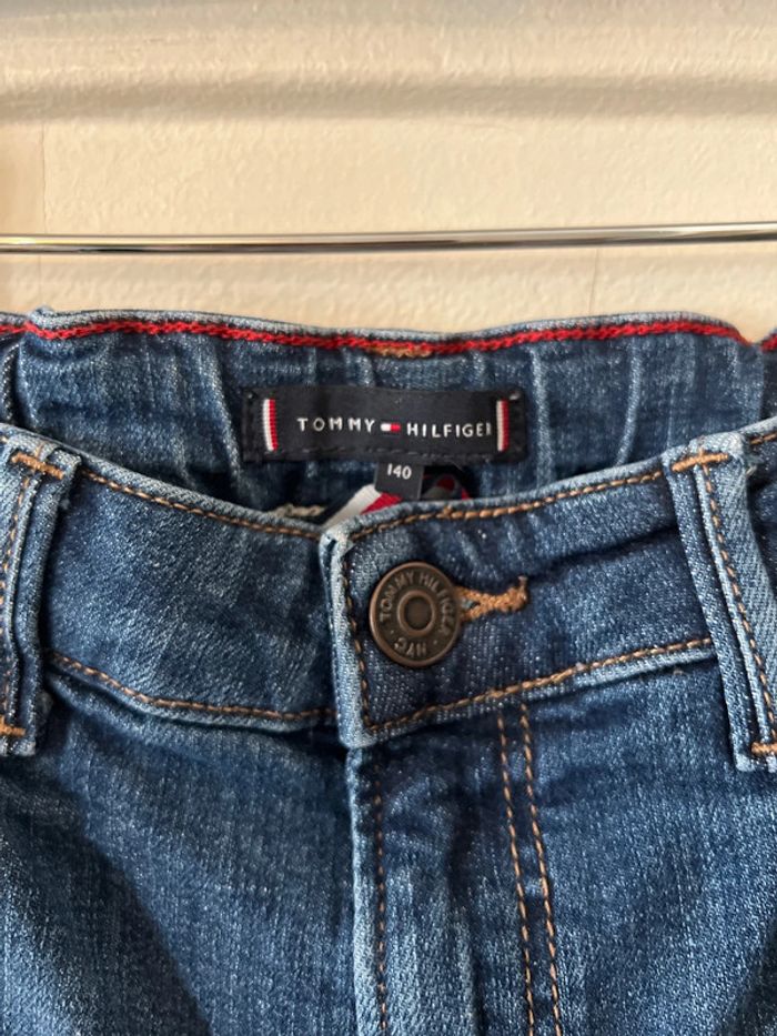 Jean droit bleu taille 10 ans - Tommy Hilfiger - photo numéro 2