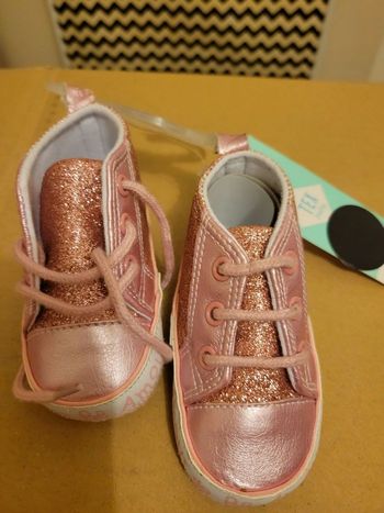 Chaussures  bébé rose pailleté