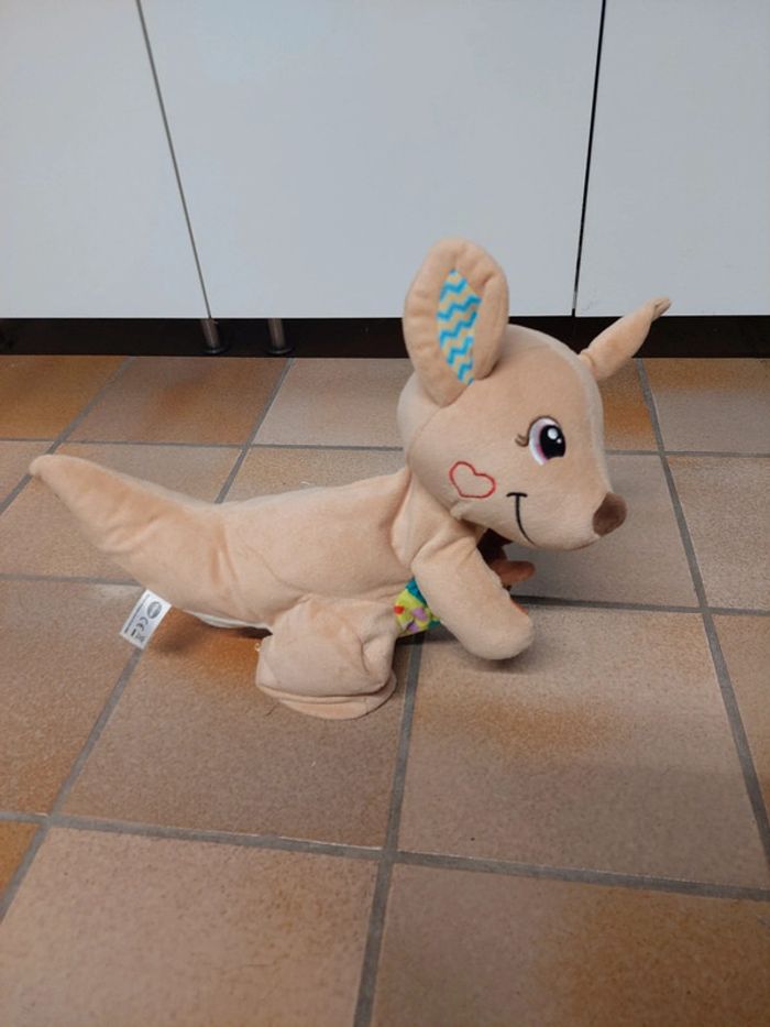 Jeu/peluche activité maman Kangourou électronique VTECH - photo numéro 2